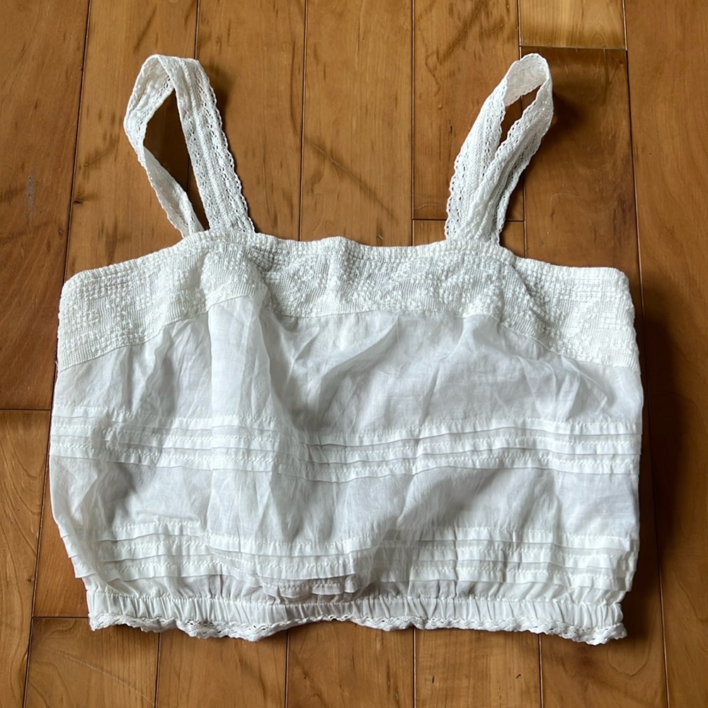 Aeropostale White Tank Top w/ Lace Detail